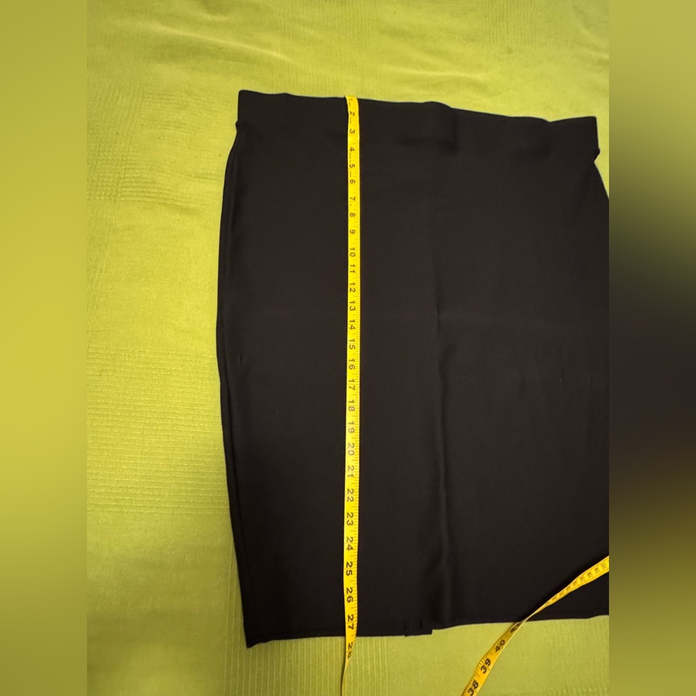 torrid Midi Studio Luxe Ponte Pencil Skirt size 3 EUC - Picture 6 of 8